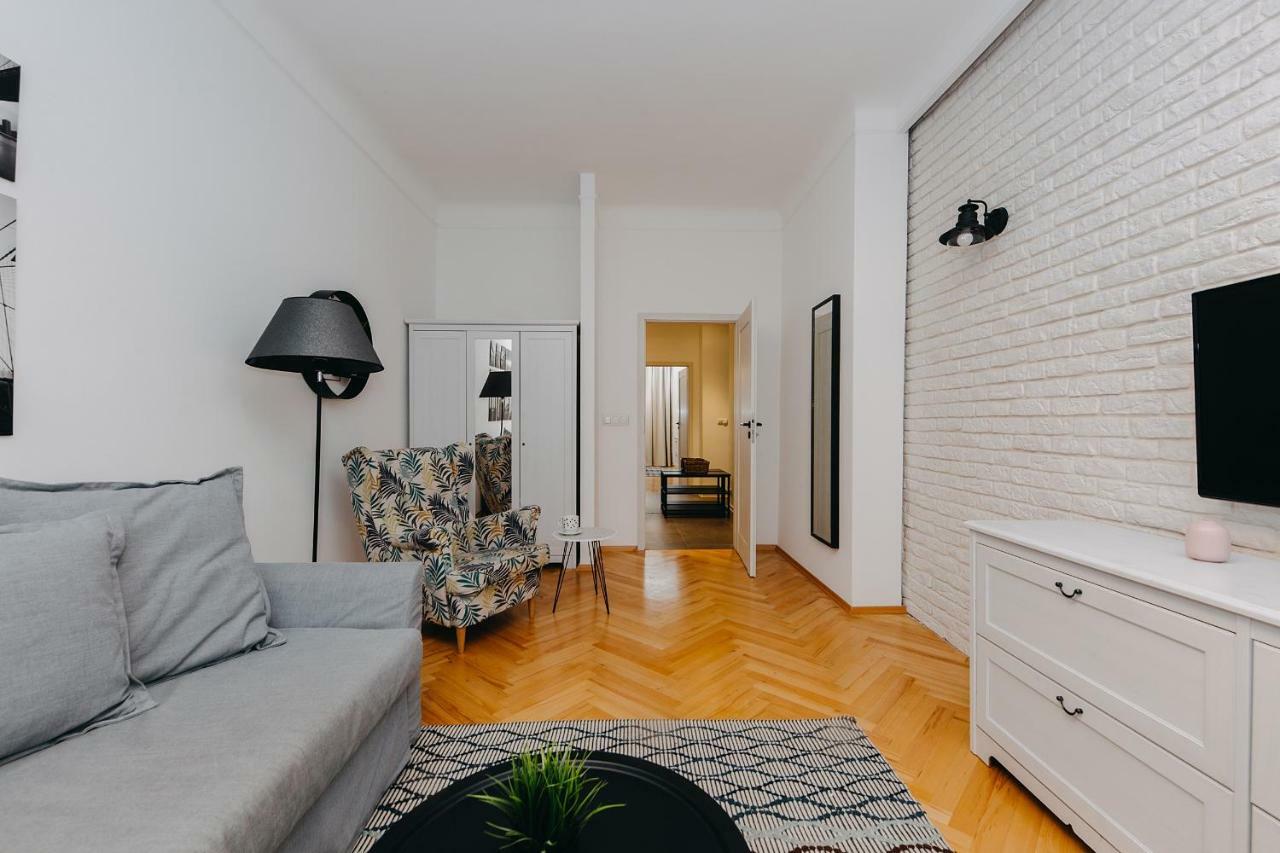 Shortstaypoland Marszalkowska Varsovie Extérieur photo