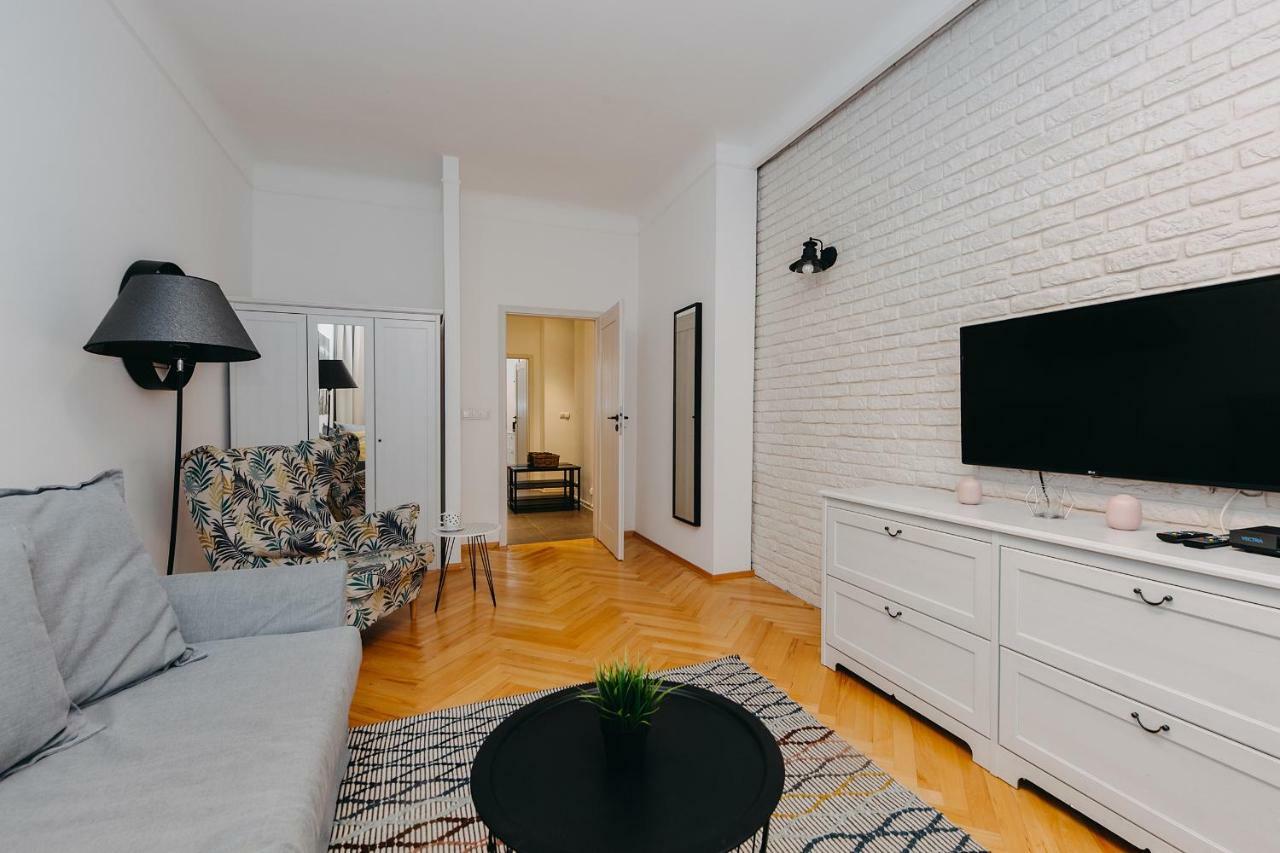Shortstaypoland Marszalkowska Varsovie Extérieur photo